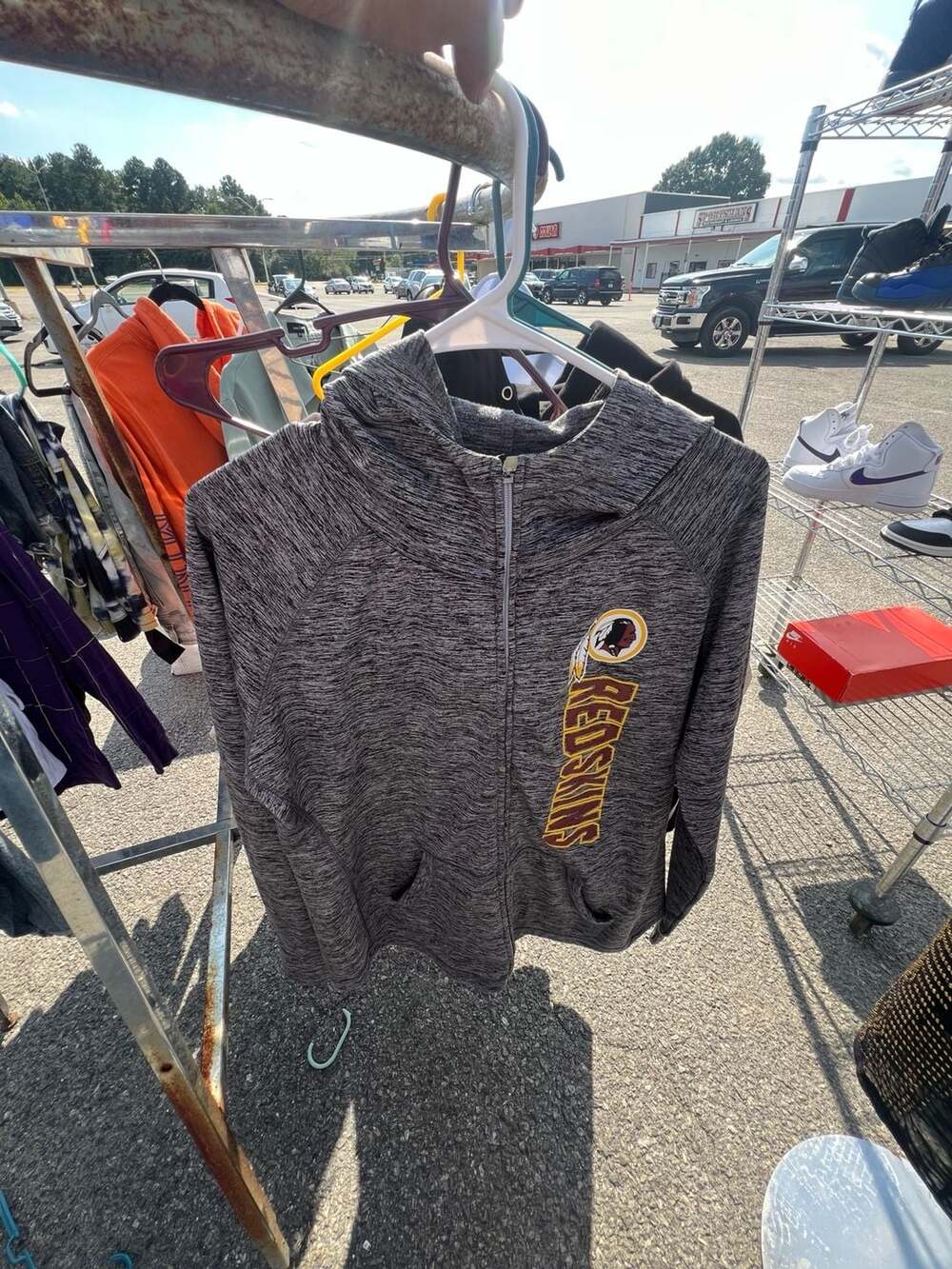 G-III 4her by Carl Banks Washington Redskins Zip Hoodie Size XL Grey
